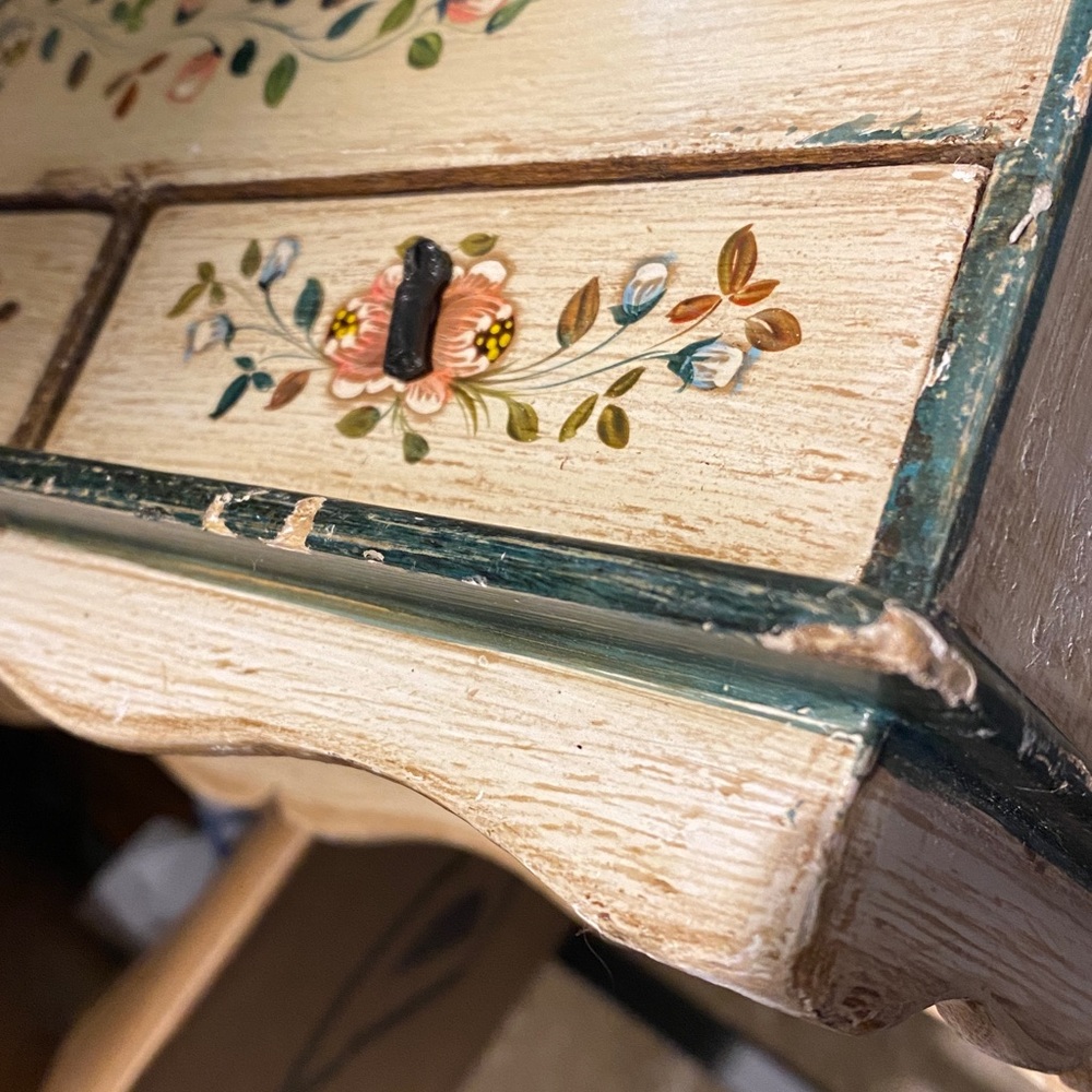 Vintage Floral Painted Wooden Organizer - Picture 6 of 7